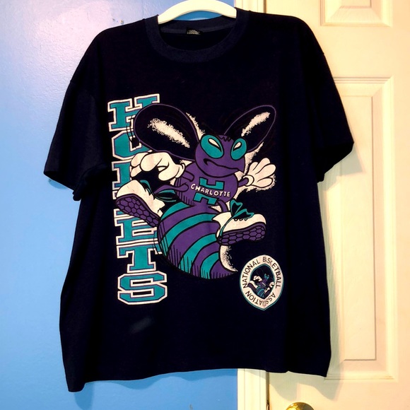 Vintage Other - 💥SOLD Vintage Charlotte Hornets Tshirt